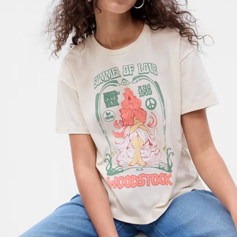 Gap Graphic T Shirt, Woodstock (off white) NWT